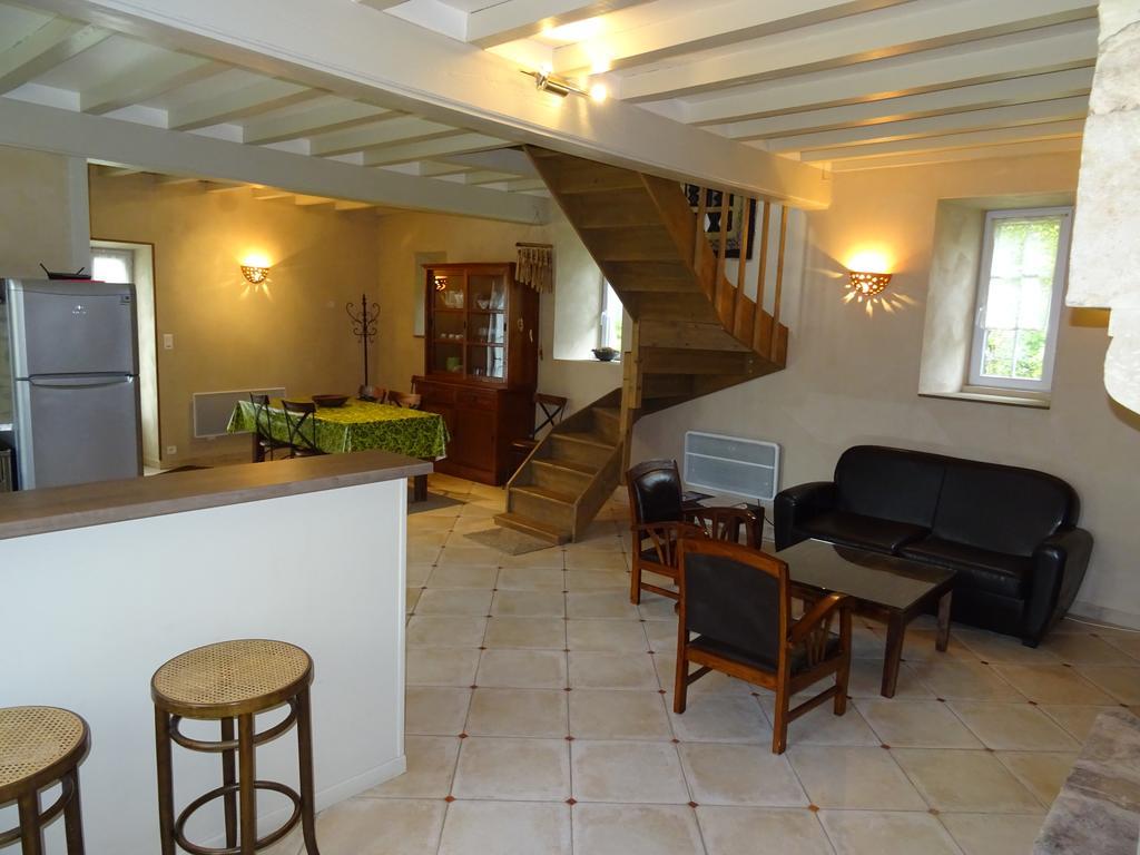 Du Manoir De Savigny